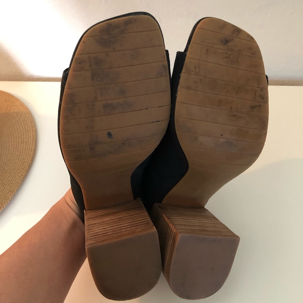 Kenneth Cole Slides - Picture 5 of 6